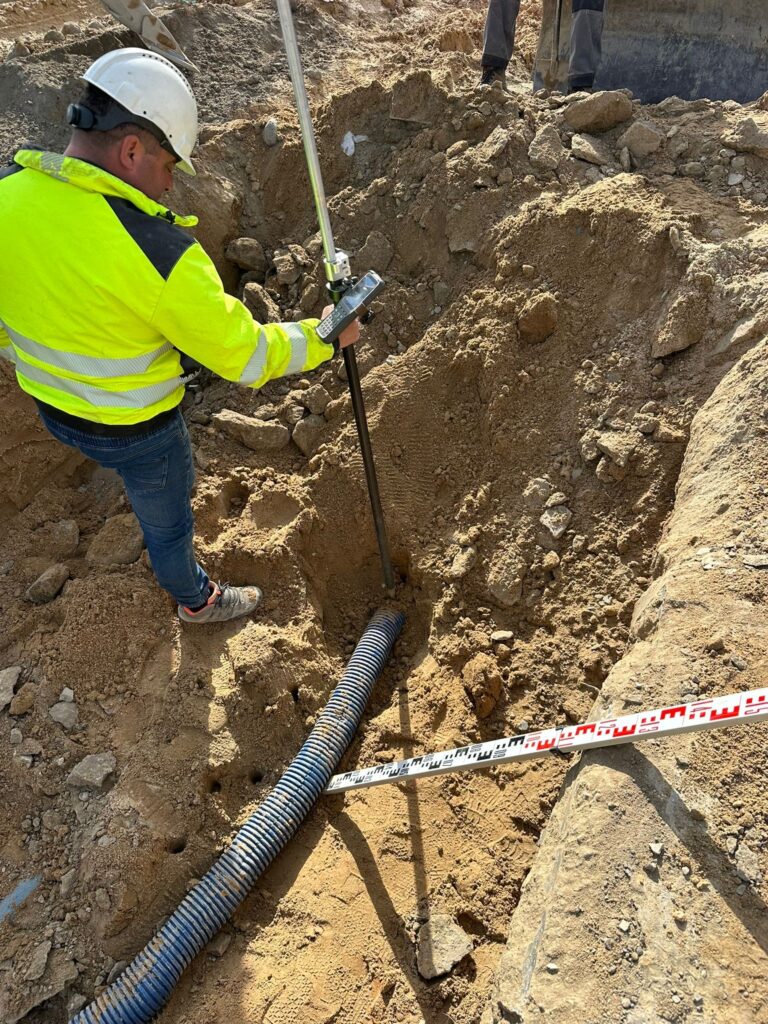 3d37402e 027e 410e 9ff5 8c063e1d218a