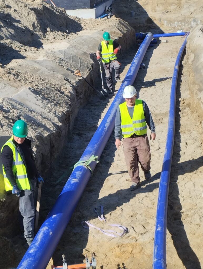 6ed6a8d1 4d94 4f24 9c19 9bedd4f403ee