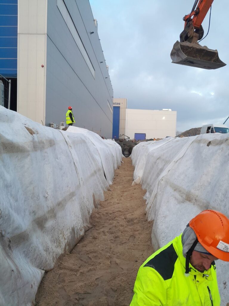 7e78520e f611 4d23 abf8 2dd3cf20b281